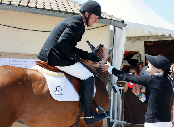 Tiffany Foster congratulating Eric on his big Grand Prix win! photo © NoelleFloyd.com 