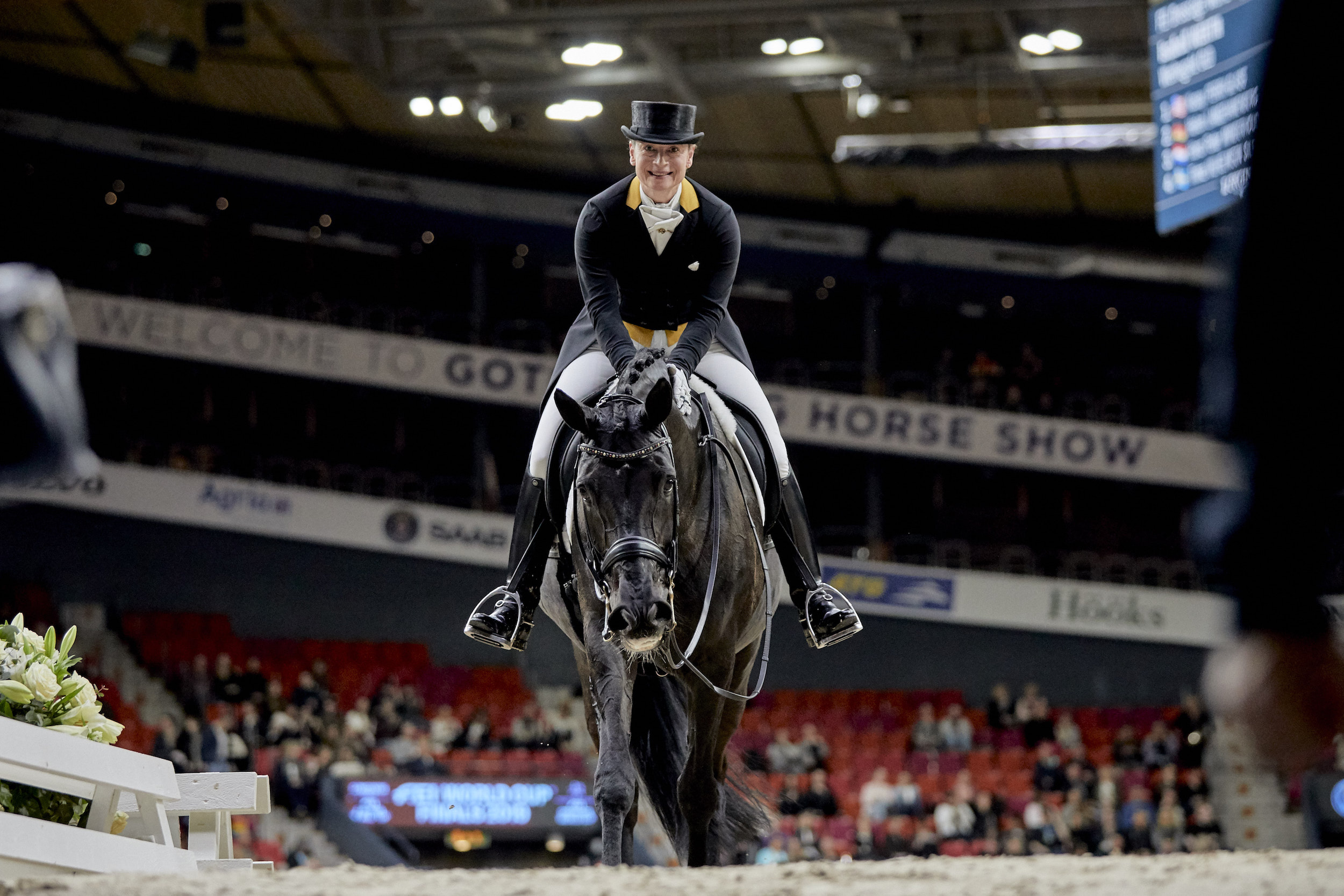 Isabell Werth & Weihegold OLD wins the Grand Prix at the 2019 FEI World Cup Dressage Finals